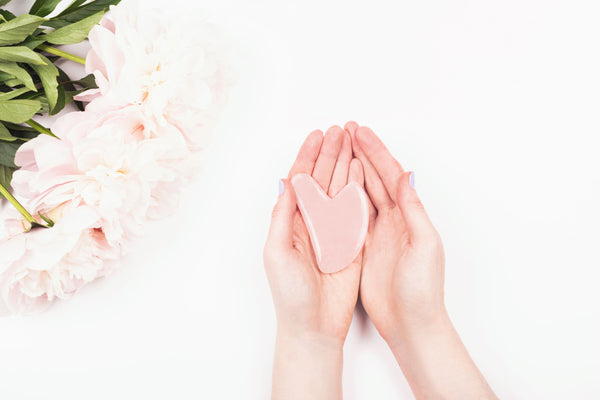 Beauté énergétique: qu’est-ce que le massage gua sha ?