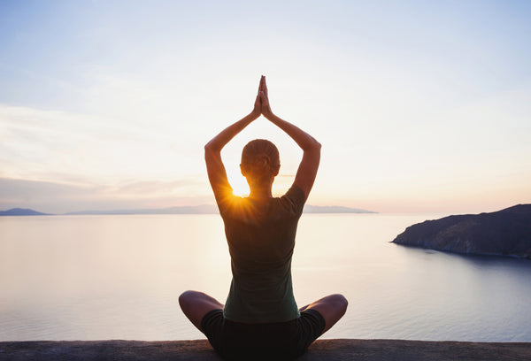 Yoga Détox : une routine rapide et efficace pour bien débuter 2021 !