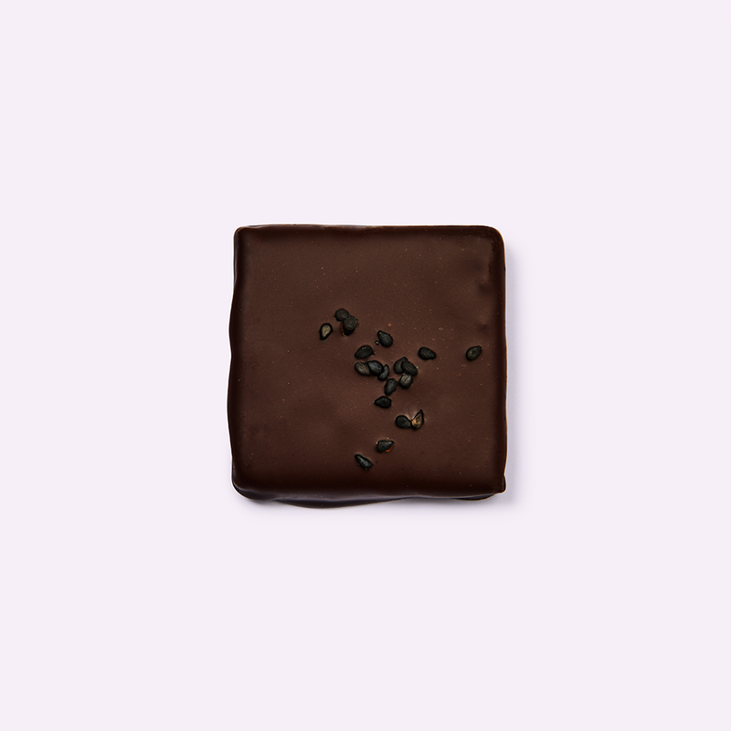 Boîte de Chocolats au Sésame Noir & Chai
