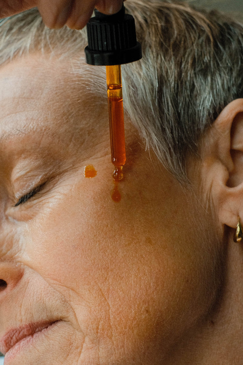 Rozenbottelolie serum