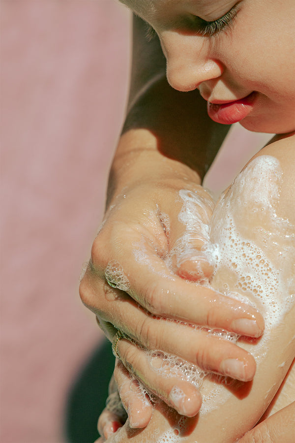 KIND Gentle Wash